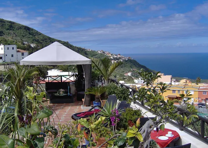 Appartamento Mit Privatem Balkon Und Meerblick Im Rustikalen Stil *