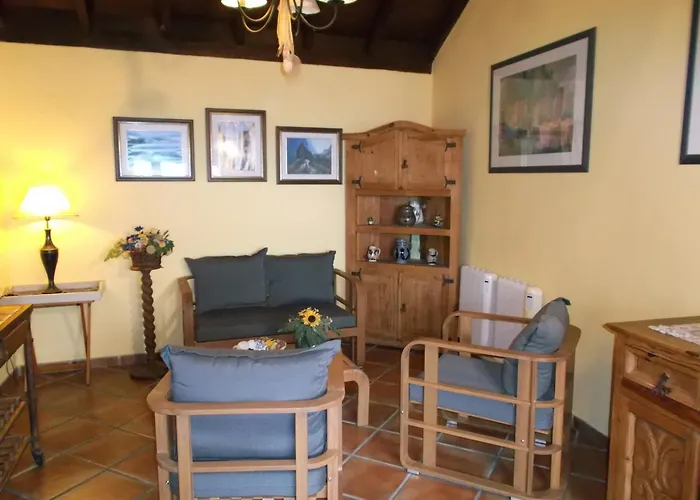 Mit Privatem Balkon Und Meerblick Im Rustikalen Stil Lägenhet *