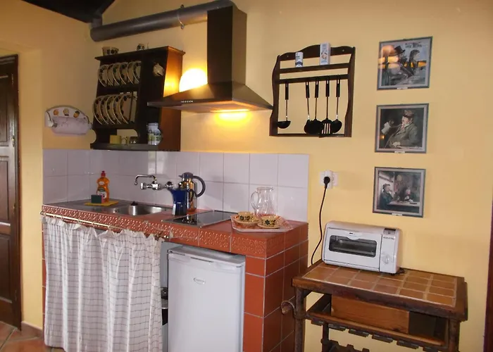 Lägenhet Mit Privatem Balkon Und Meerblick Im Rustikalen Stil