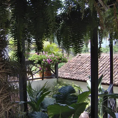 Mit Privatem Balkon Und Meerblick Im Rustikalen Stil *