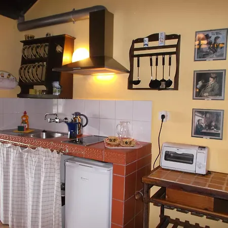 아파트 Mit Privatem Balkon Und Meerblick Im Rustikalen Stil