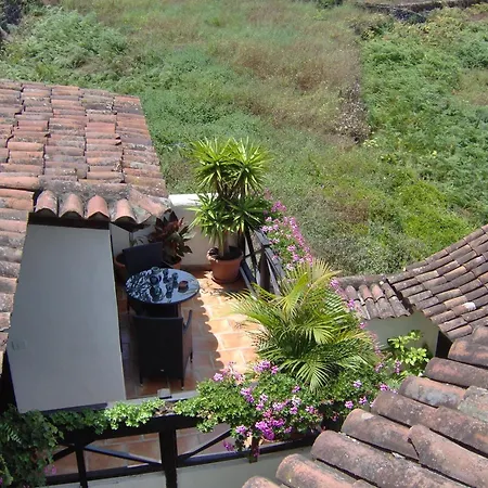 Mit Privatem Balkon Und Meerblick Im Rustikalen Stil